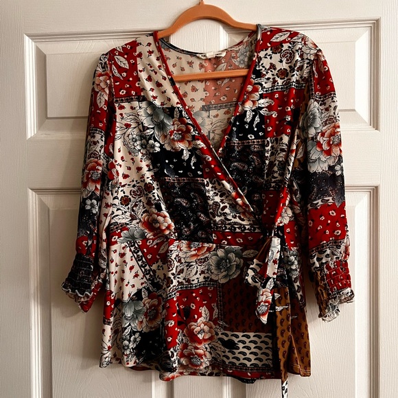 Gorgeous Front Tie Shirt with Sheer Sleeves - Picture 1 of 2